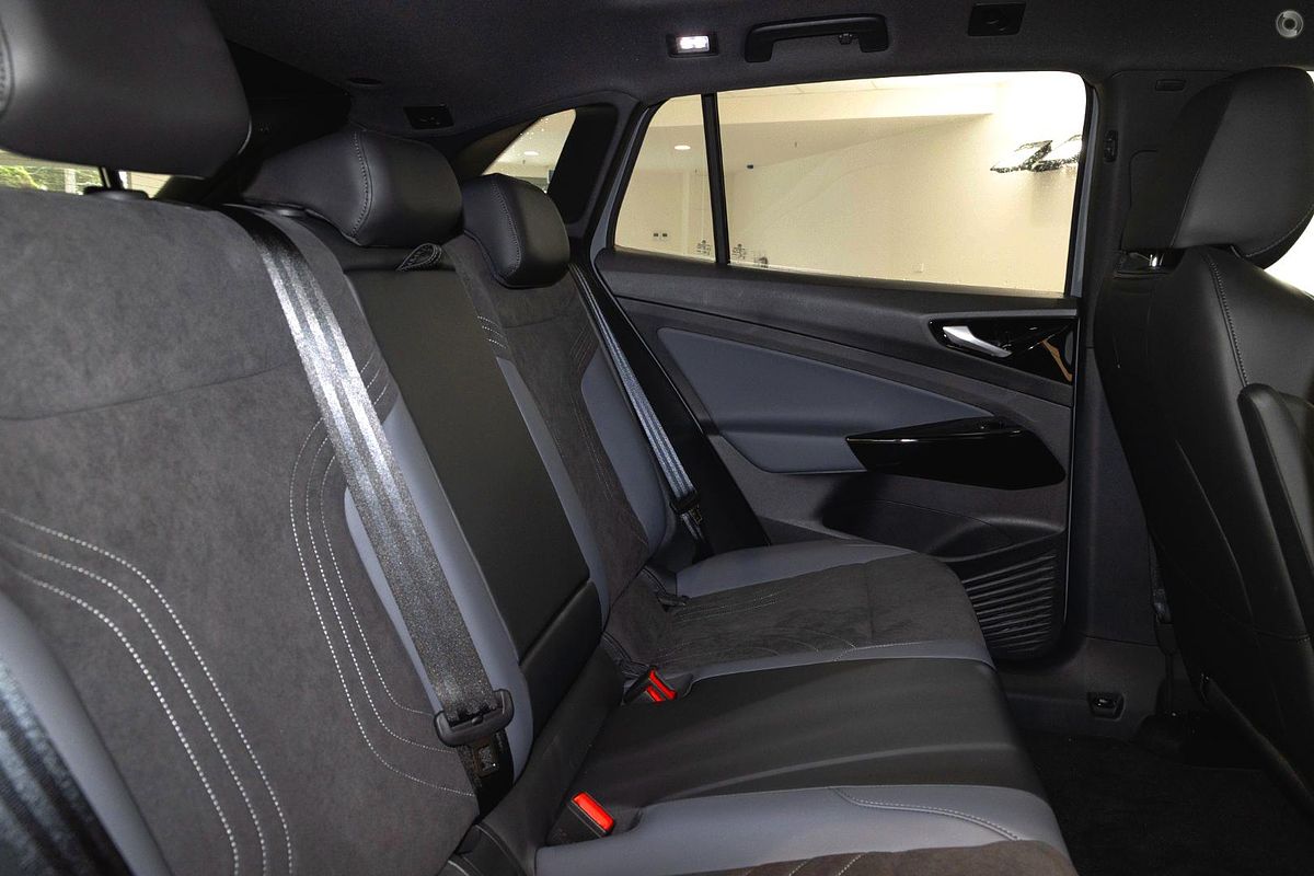 2025 Volkswagen ID.4 Pro E2