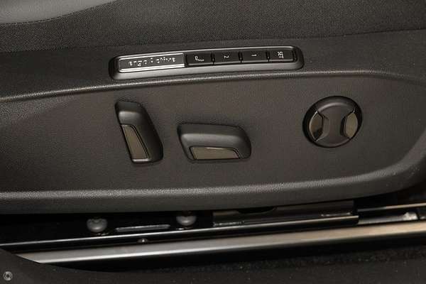 2025 Volkswagen ID.4 Pro E2