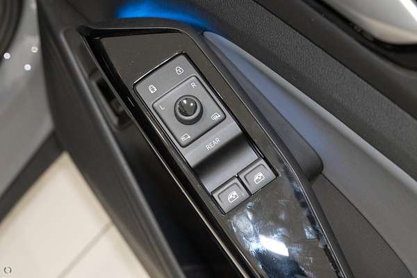 2025 Volkswagen ID.4 Pro E2