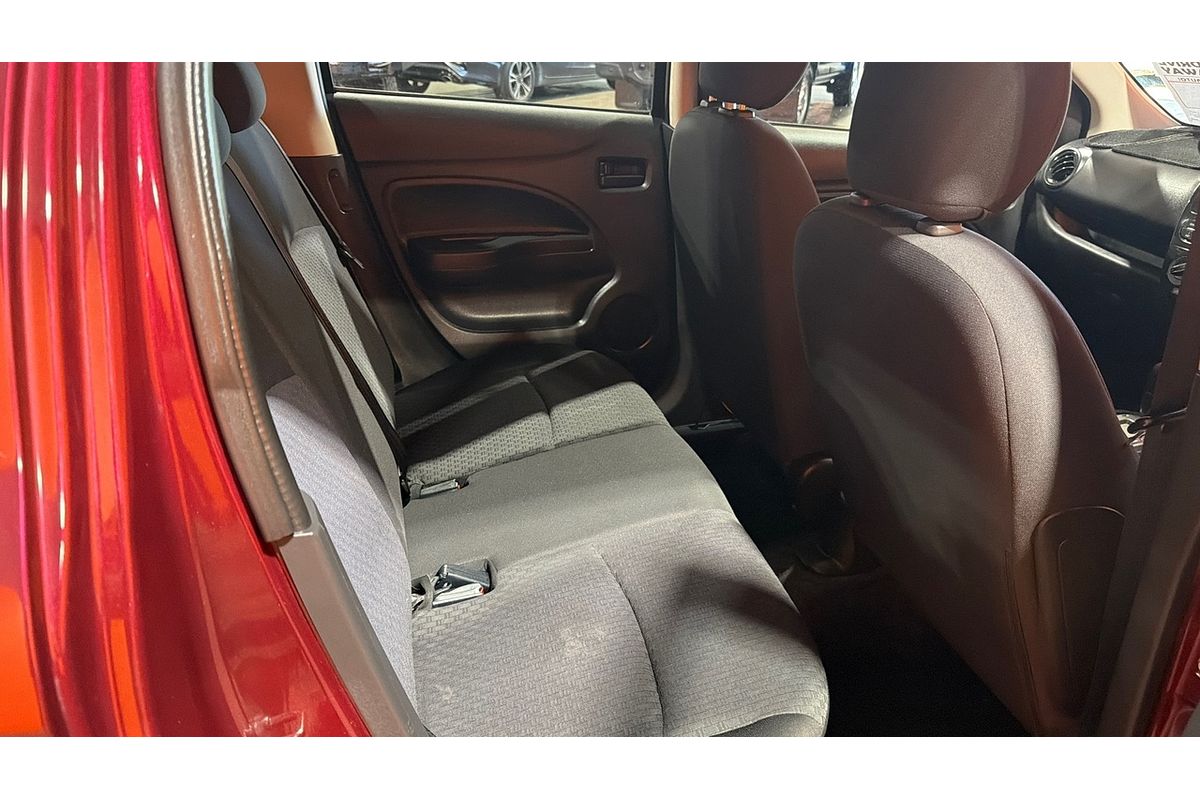 2019 Mitsubishi Mirage LS LA