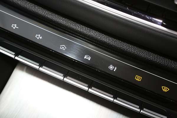 2024 MG HS Vibe SAS23