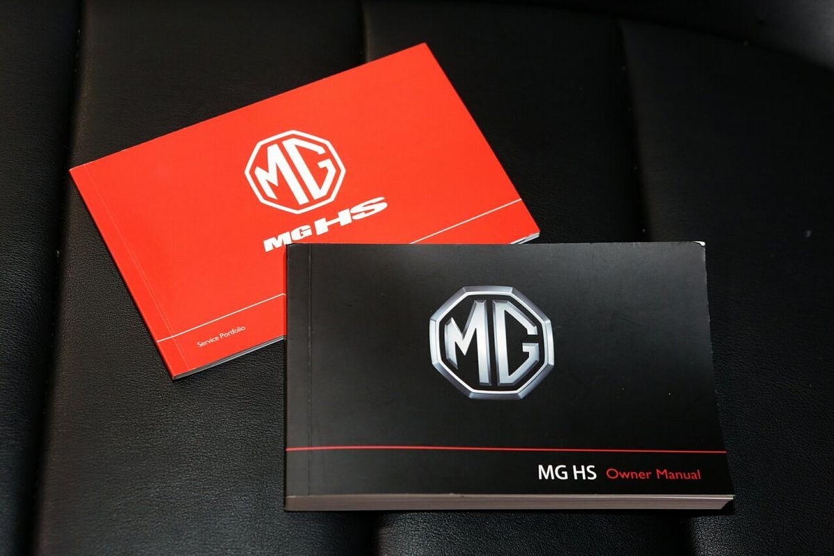 2024 MG HS Vibe SAS23