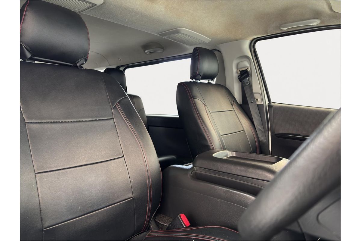 2011 Toyota Hiace Super GL