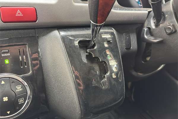 2011 Toyota Hiace Super GL