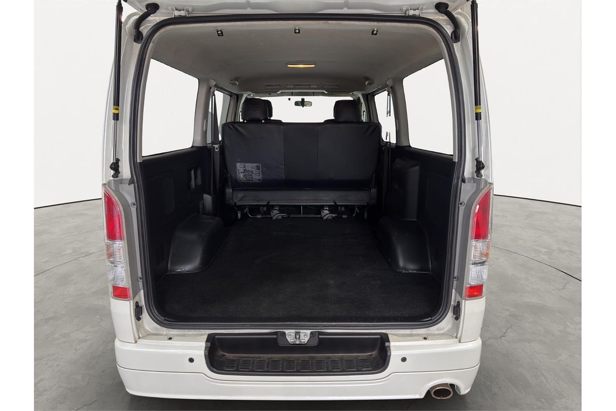 2011 Toyota Hiace Super GL
