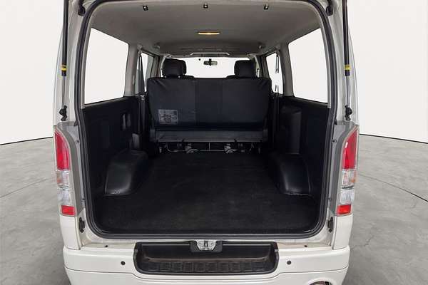 2011 Toyota Hiace Super GL