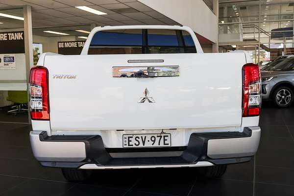 2021 Mitsubishi Triton GLS MR 4X4