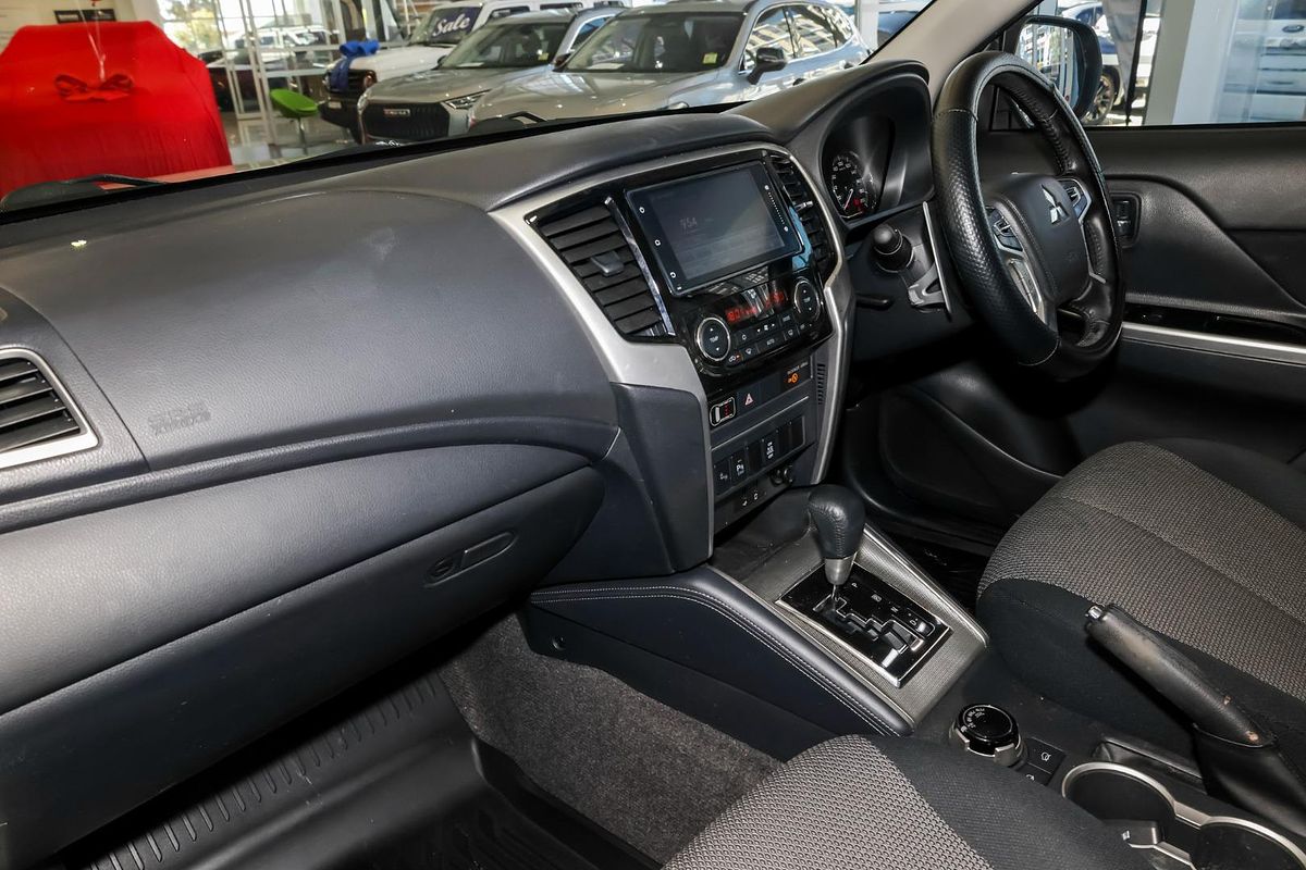 2021 Mitsubishi Triton GLS MR 4X4