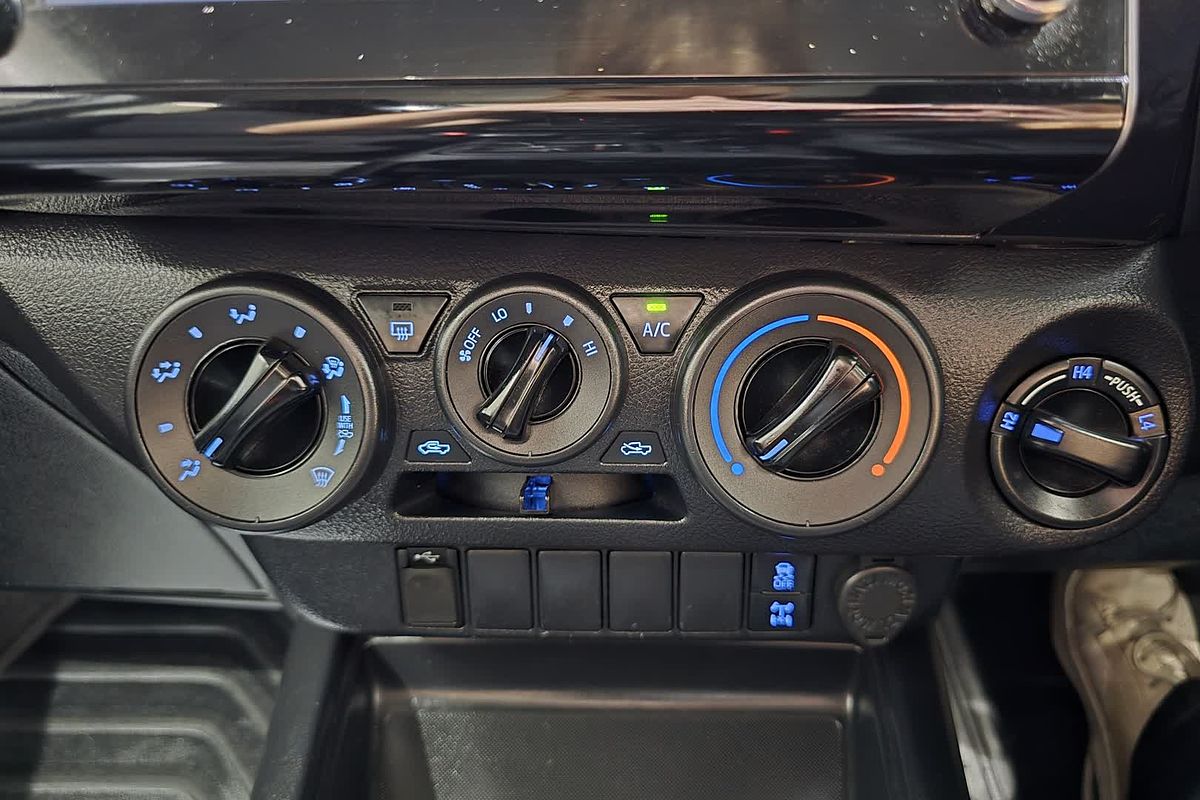 2022 Toyota Hilux SR GUN126R 4X4