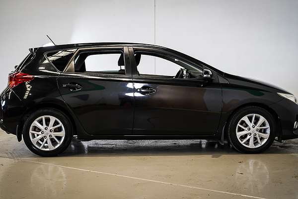 2014 Toyota Corolla Ascent Sport ZRE182R