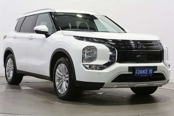 2023 Mitsubishi Outlander LS ZM