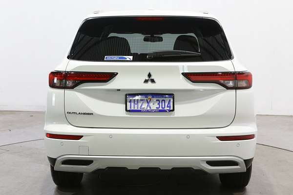 2023 Mitsubishi Outlander LS ZM
