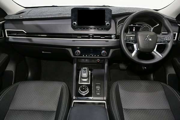 2023 Mitsubishi Outlander LS ZM