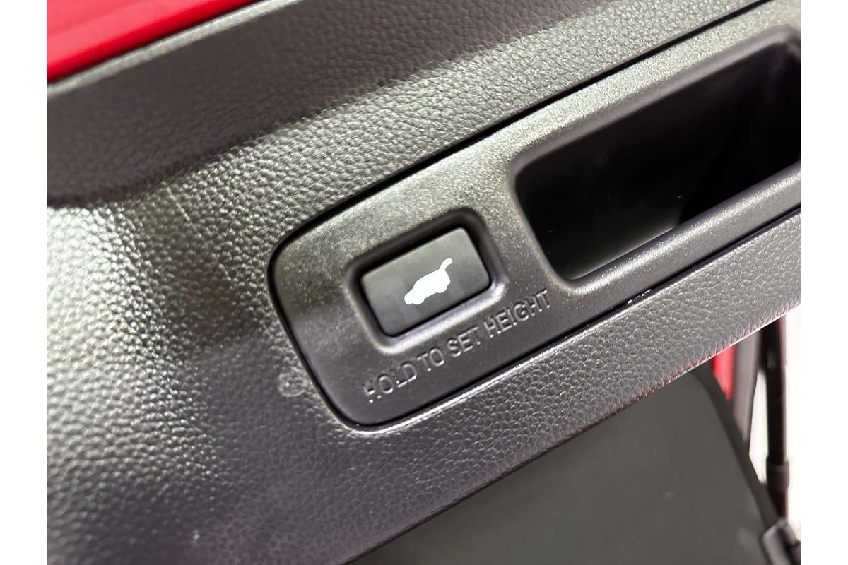 2023 Honda HR-V e:HEV L