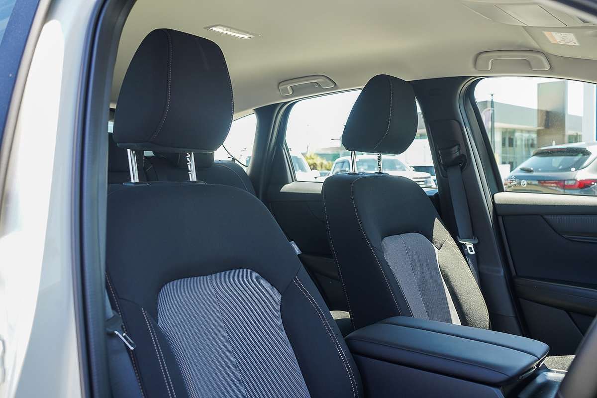 2025 Mazda CX-60 D50e Pure KH Series