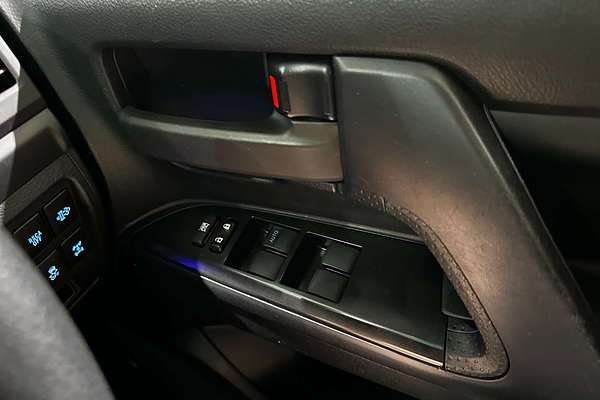 2019 Toyota Landcruiser GX VDJ200R