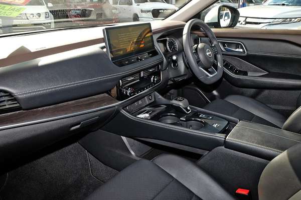 2024 Nissan X-TRAIL ST-L T33
