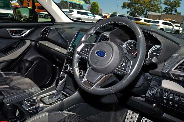 2022 Subaru Forester 2.5i Premium S5