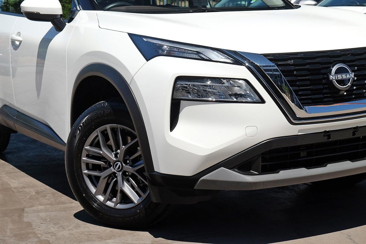 2025 Nissan X-TRAIL ST T33