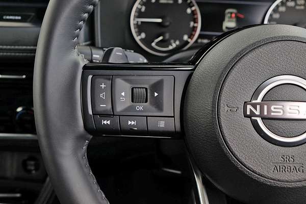 2024 Nissan X-TRAIL ST-L T33