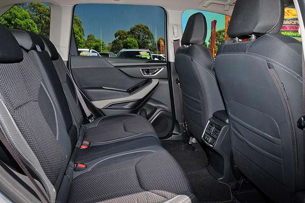 2022 Subaru Forester 2.5i Premium S5