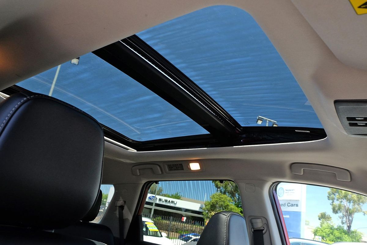 2023 Nissan Pathfinder Ti-L R53