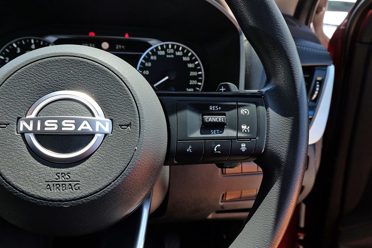 2025 Nissan X-TRAIL ST T33