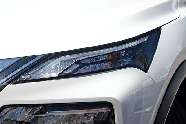 2025 Nissan X-TRAIL ST T33