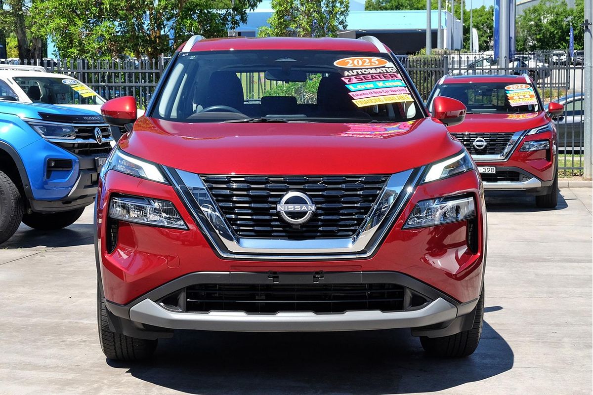 2025 Nissan X-TRAIL ST T33