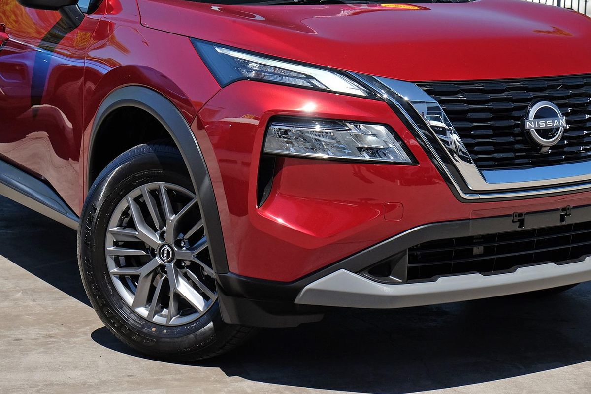 2025 Nissan X-TRAIL ST T33