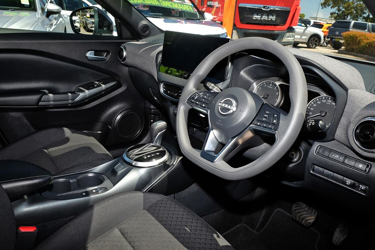 2024 Nissan JUKE ST+ F16
