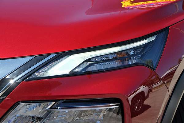 2025 Nissan X-TRAIL ST T33