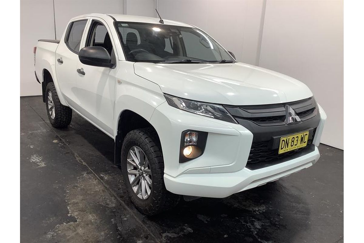 2019 Mitsubishi Triton GLX ADAS MR 4X4