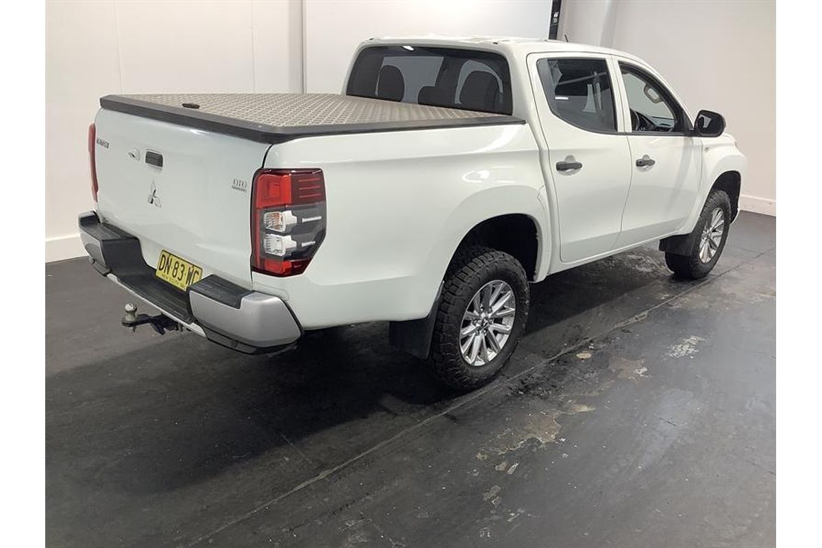 2019 Mitsubishi Triton GLX ADAS MR 4X4