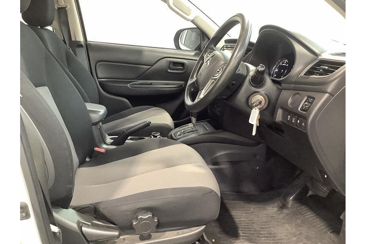 2019 Mitsubishi Triton GLX ADAS MR 4X4