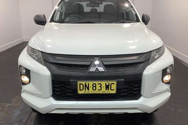 2019 Mitsubishi Triton GLX ADAS MR 4X4