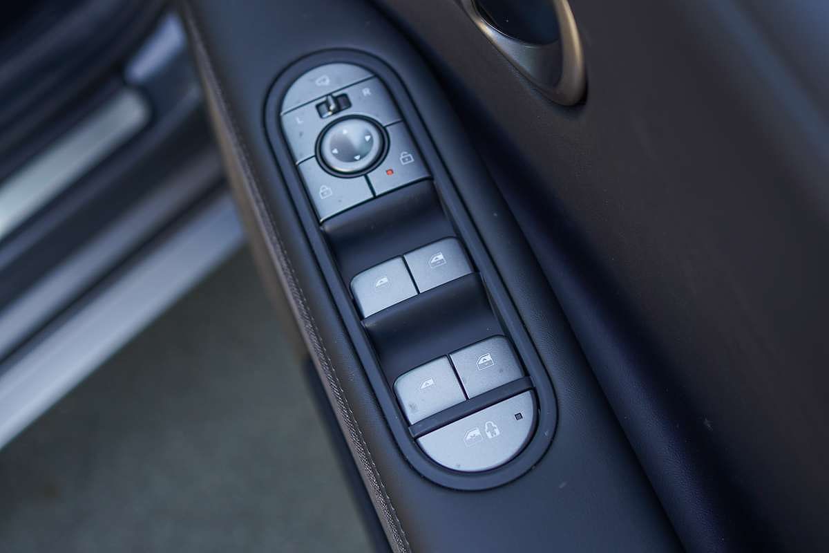 2025 Hyundai IONIQ 5 DYNAMIQ NE.V5