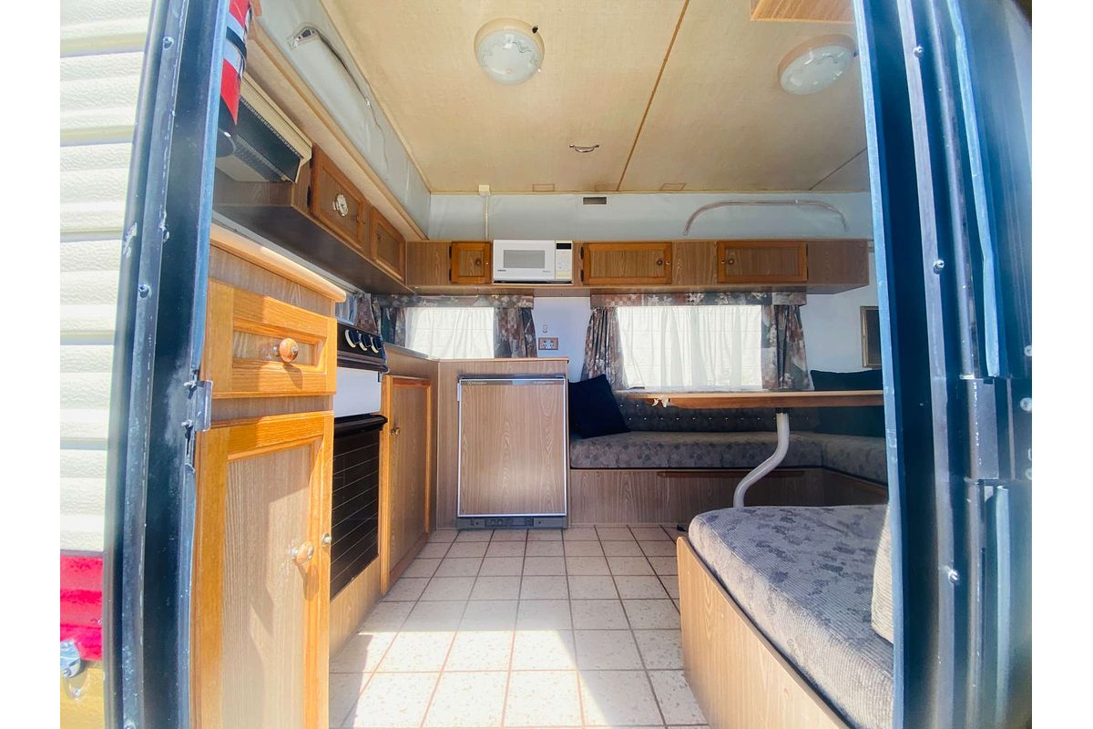 1988 Roadstar Pop Top