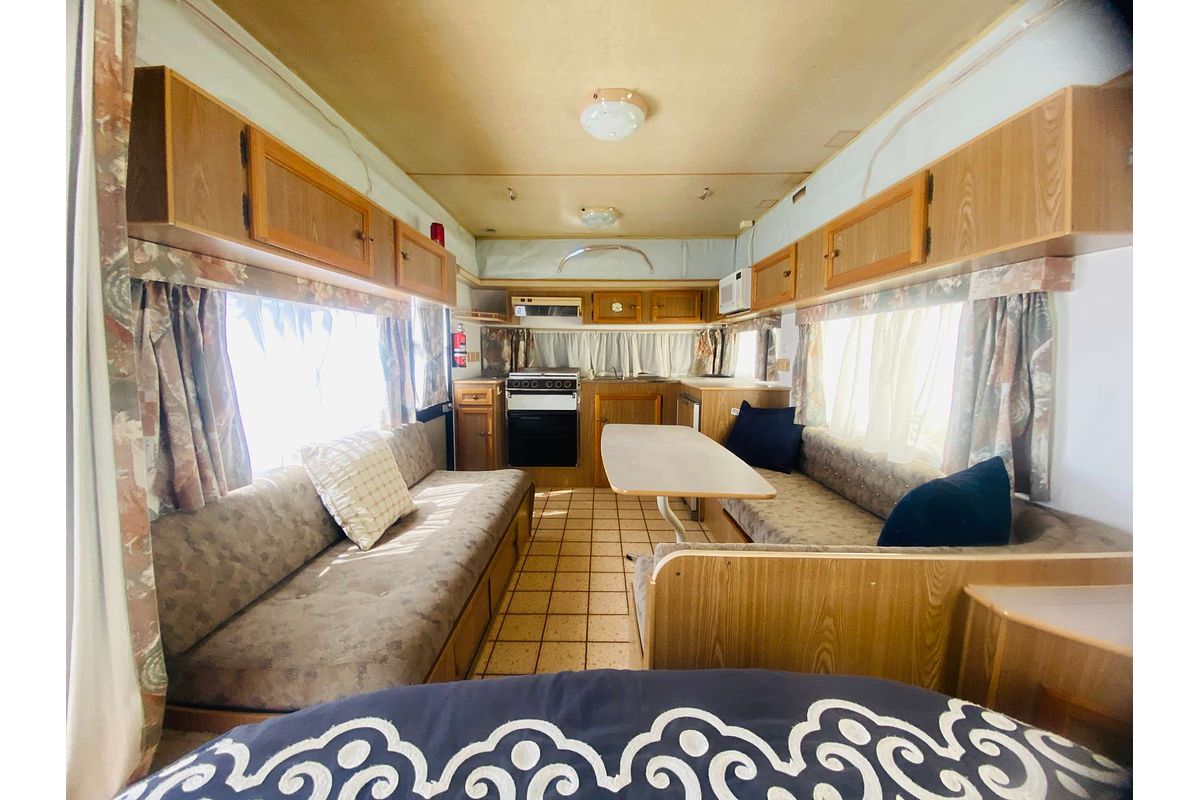 1988 Roadstar Pop Top