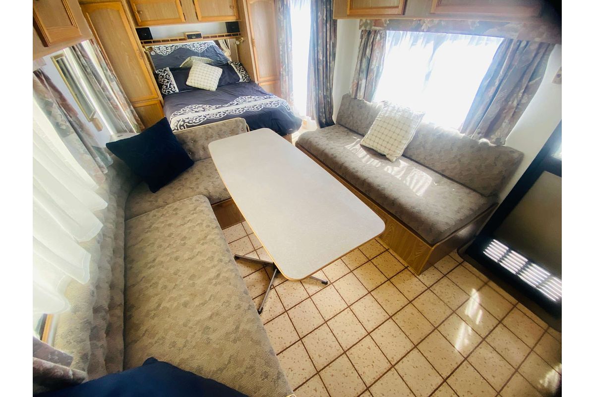 1988 Roadstar Pop Top