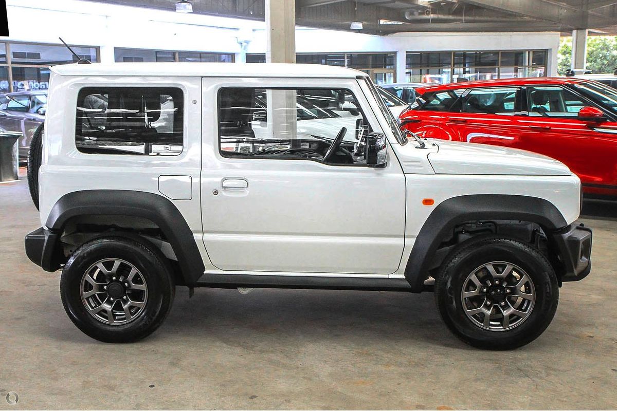 2025 Suzuki Jimny