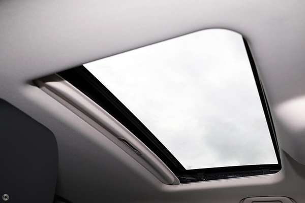 2025 GWM Tank 300 Lux P01