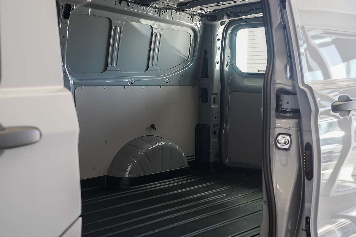 2025 Volkswagen Transporter TDI 125kW NSN LWB Low Roof