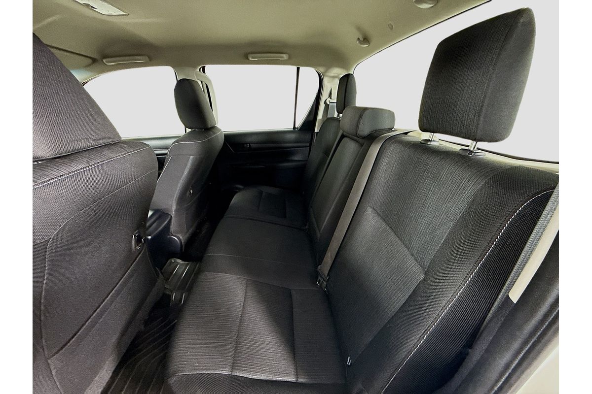 2019 Toyota Hilux SR GUN126R 4X4