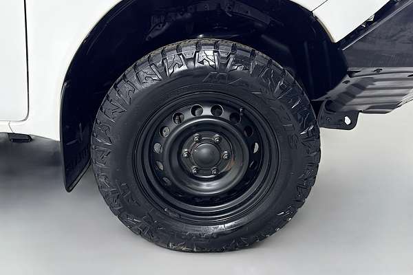 2019 Toyota Hilux SR GUN126R 4X4