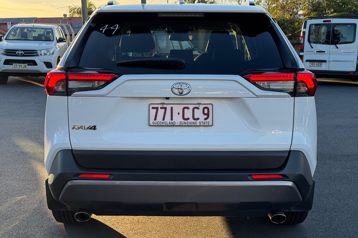 2021 Toyota RAV4 GXL MXAA52R