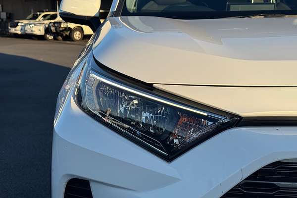 2021 Toyota RAV4 GXL MXAA52R