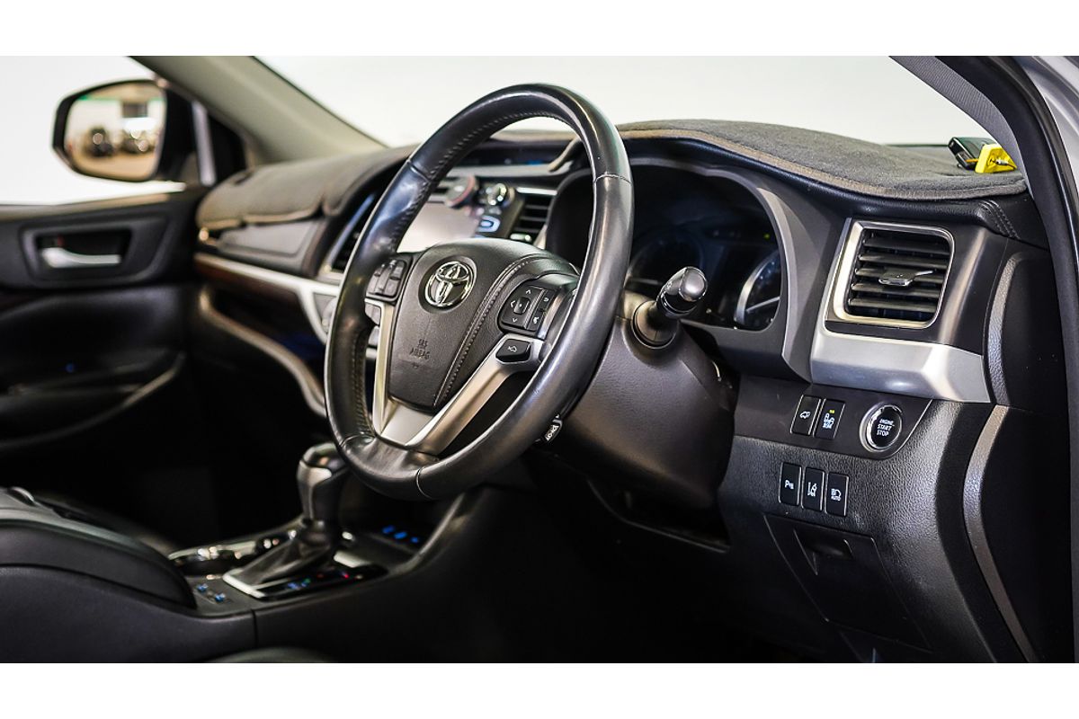 2015 Toyota Kluger Grande GSU55R