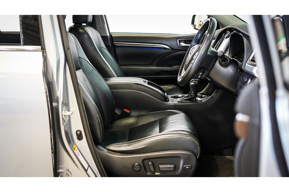 2015 Toyota Kluger Grande GSU55R