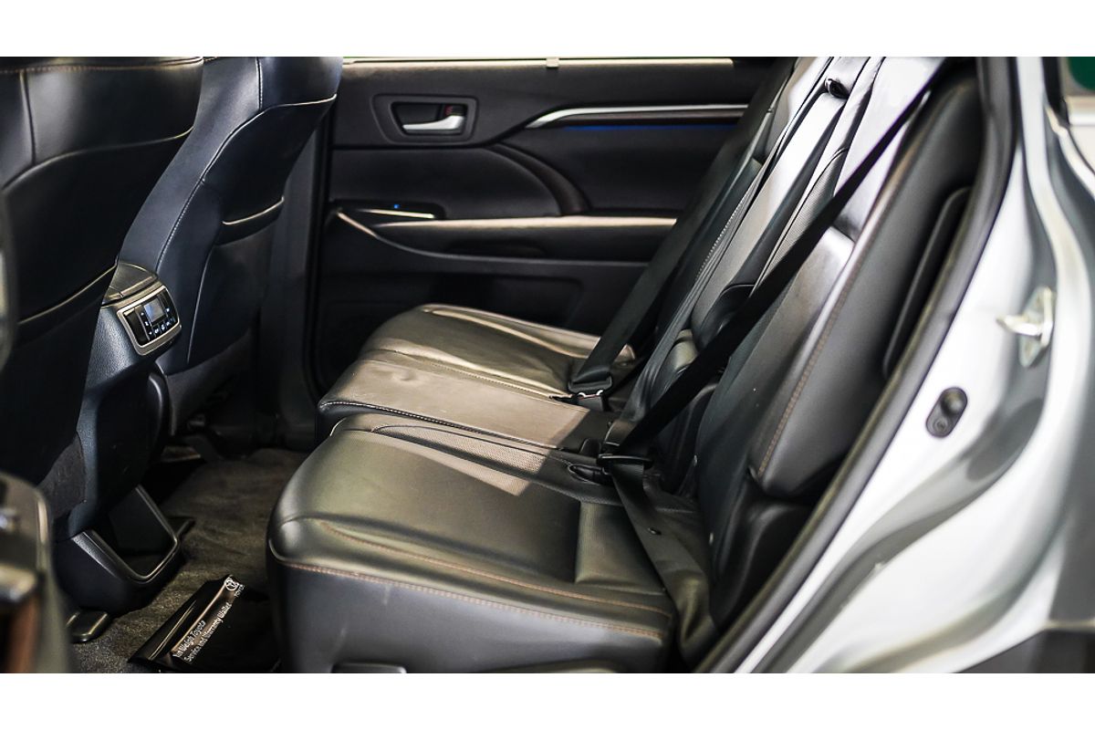 2015 Toyota Kluger Grande GSU55R